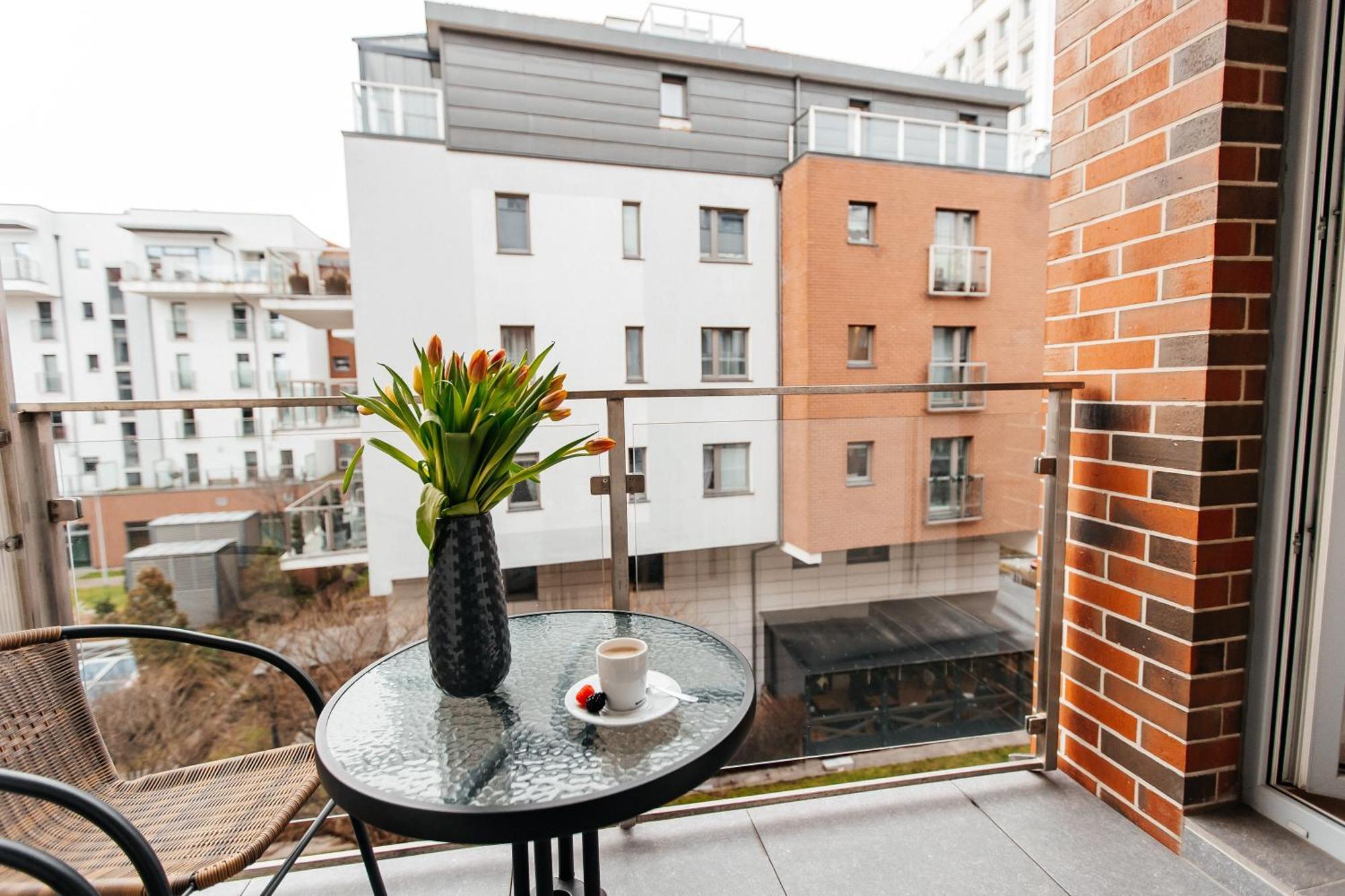 Maya'S Flats & Resorts 42 - Swietej Barbary Gdansk Exterior photo